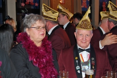 ALTWEIBERTREIBEN_HAAREN_25