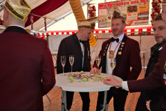 FRUEHSCHOPPEN_KLEISCHOETTE_SUESTERSEEL_26_348