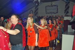 KARNEVAL_AUF_TAUCHSTATION_100