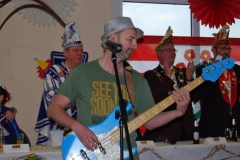 RATHAUSSTUERMUNG_16
