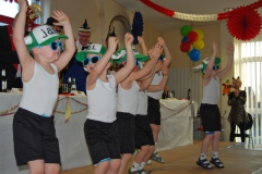 RATHAUSSTUERMUNG_30