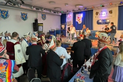 RATHAUSSTUERMUNG_07